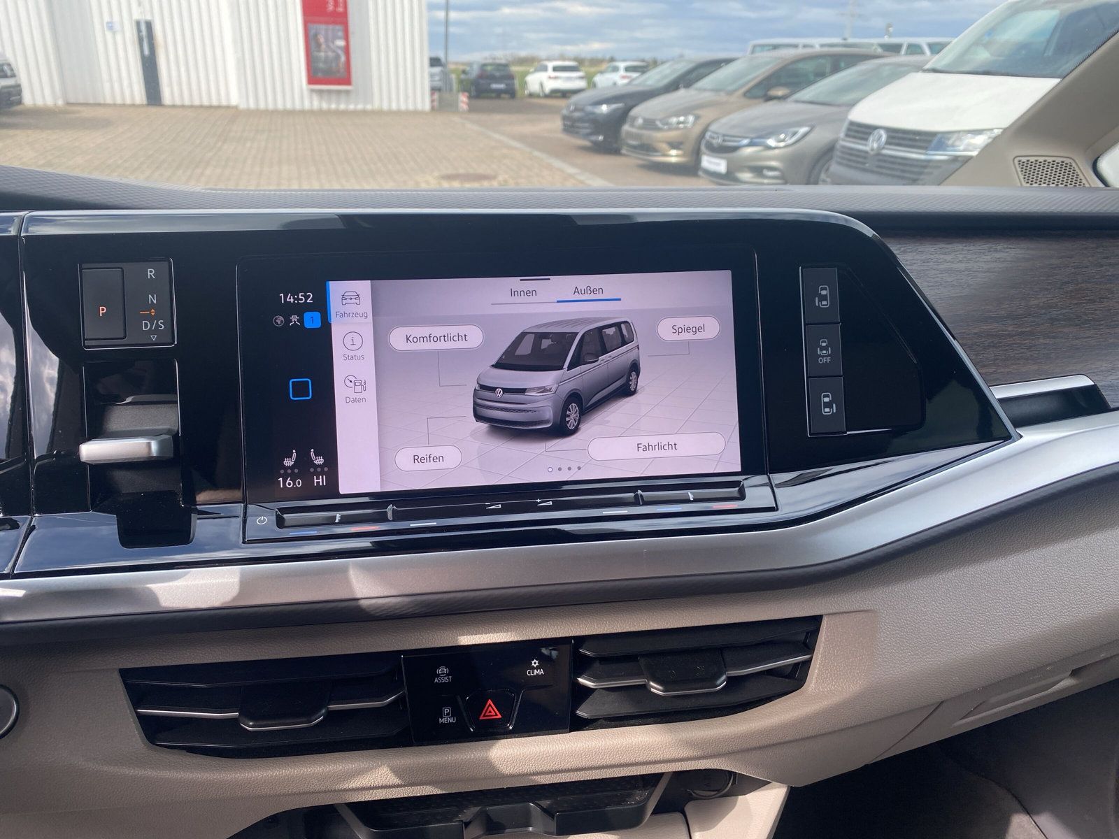 Fahrzeugabbildung Volkswagen T7 Multivan 2.0 TDI DSG Style AHK MATRIX HuD STA