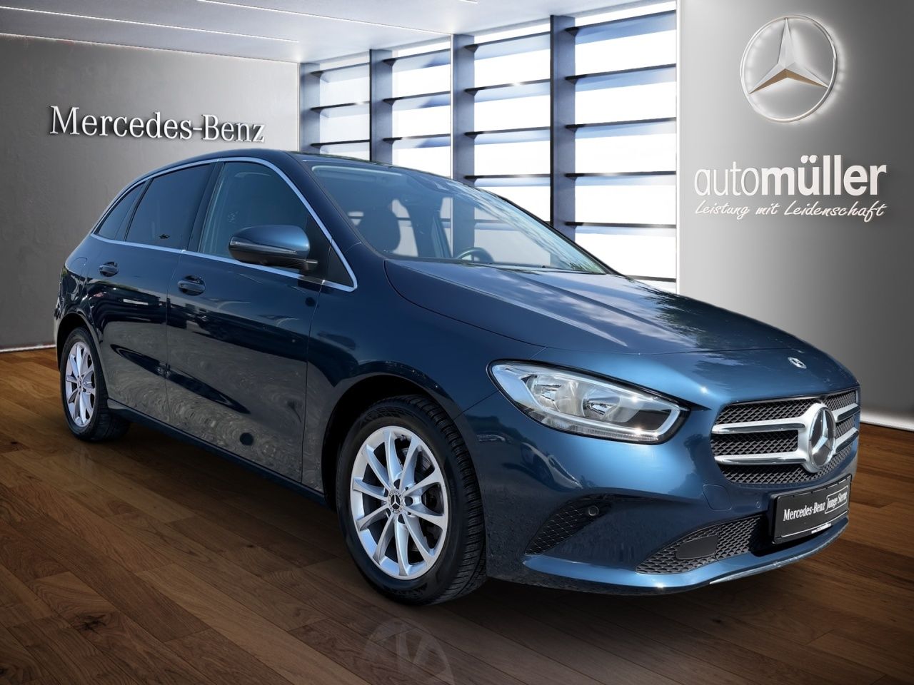 Fahrzeugabbildung Mercedes-Benz B 250 e STNDHZ+AHK+360°+LED+SHZ+TOTWINKEL+