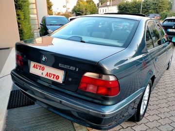 BMW 528 - 5