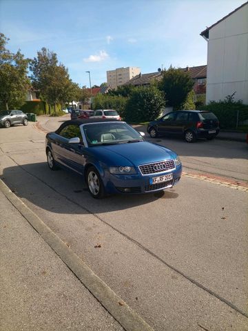 Audi Cabrio Audi A4 1.8 t fast neues Verdeck