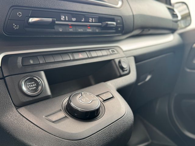 Opel Vivaro Kasten Edition M DoKa Standhz Xenon ACC