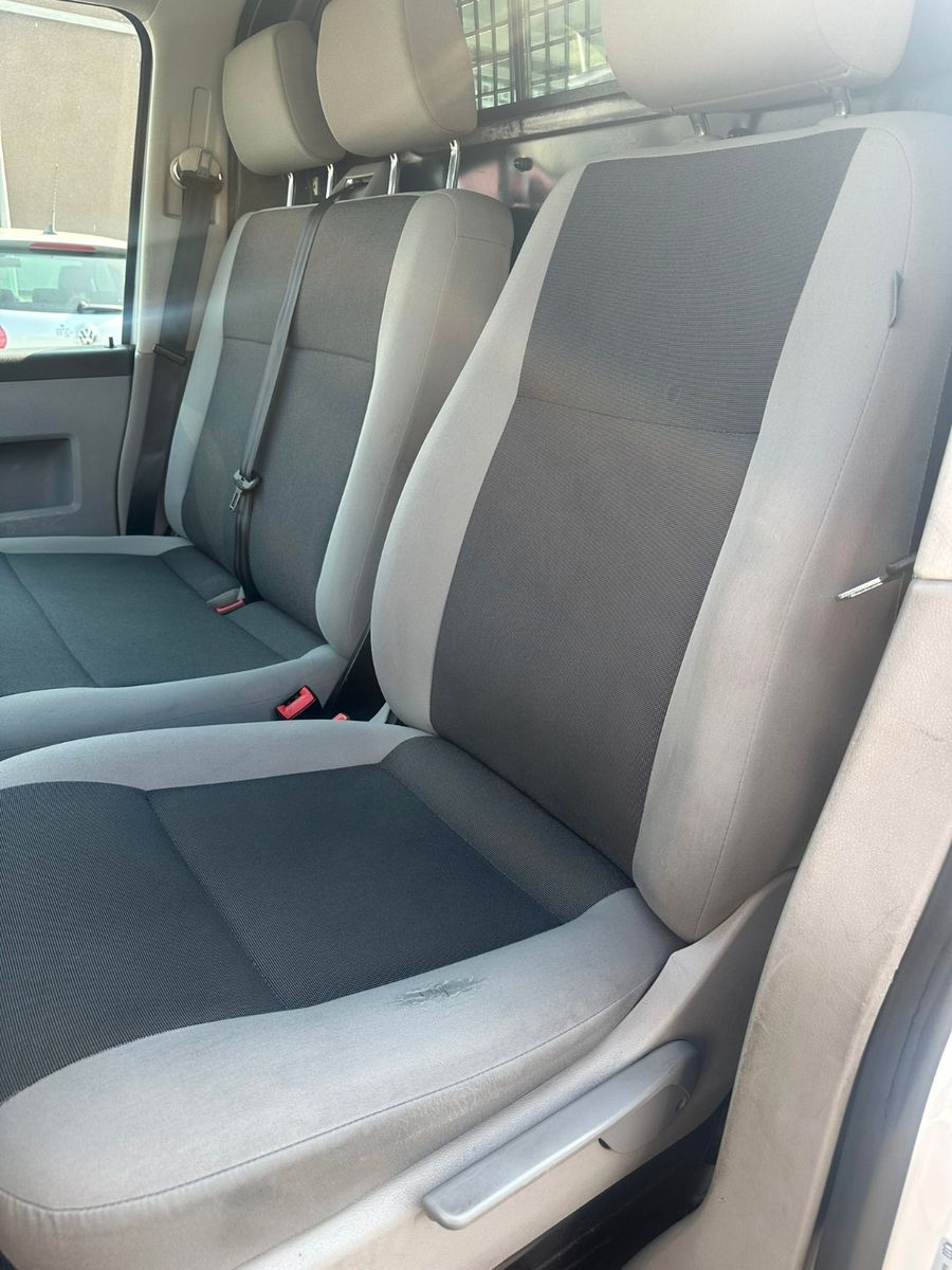 Fahrzeugabbildung Volkswagen T5 Transp. Kasten-Kombi 4Motion nur f Ex-/Import