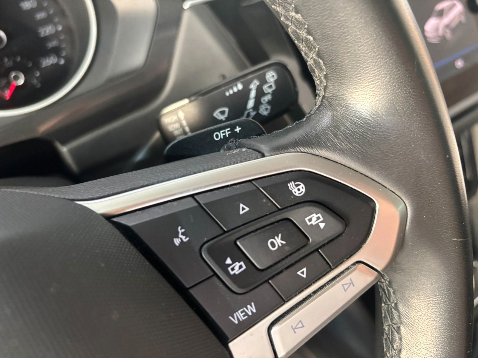 Fahrzeugabbildung Volkswagen Tiguan 2.0 TDI Life 4Motion AHK/NAVI/KAMERA/SHZ