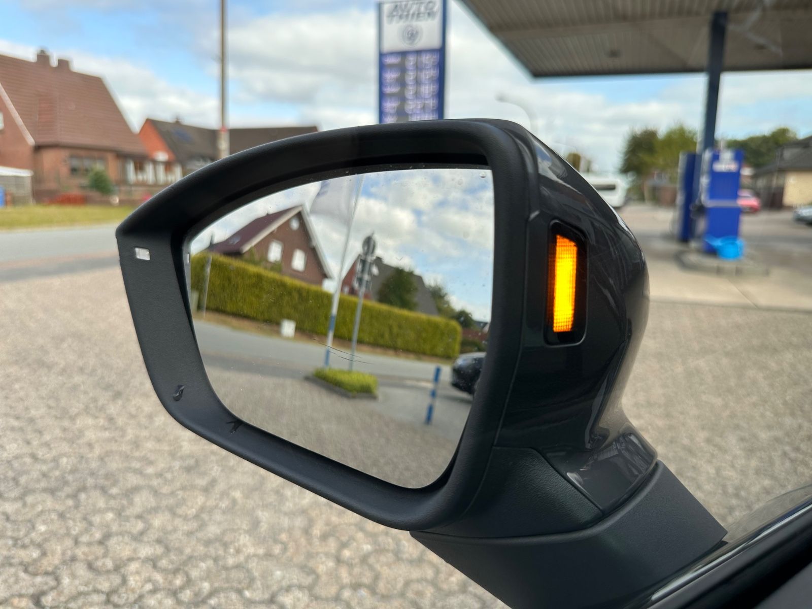 Fahrzeugabbildung CUPRA Ateca 1.5 TSI DSG Pano/ACC/Navi/LED/SHZG/Travel