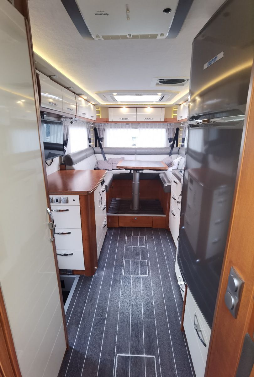 Fahrzeugabbildung Phoenix 8300 BMRSLX