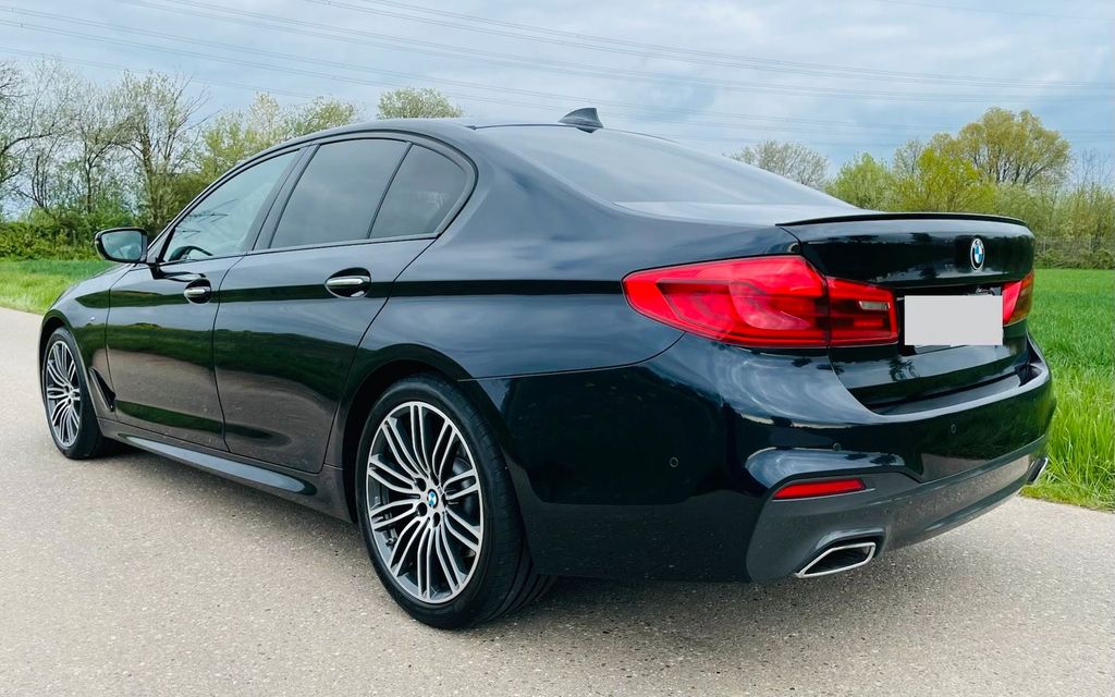 Image of BMW 530