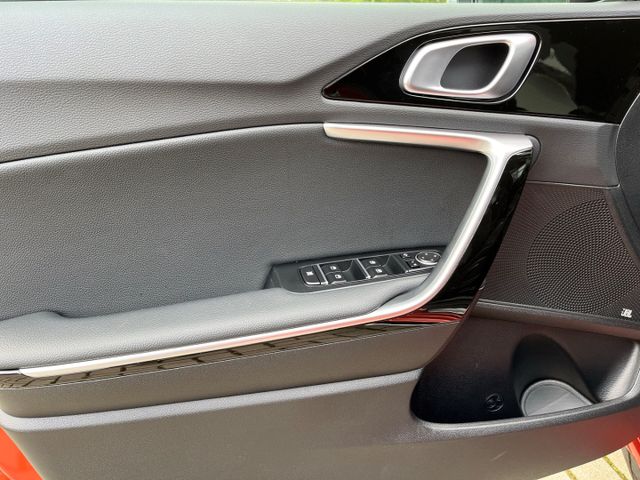 Ceed 1.5T / UPE: 33.515,- € / GT-LINE ACC PDC BT