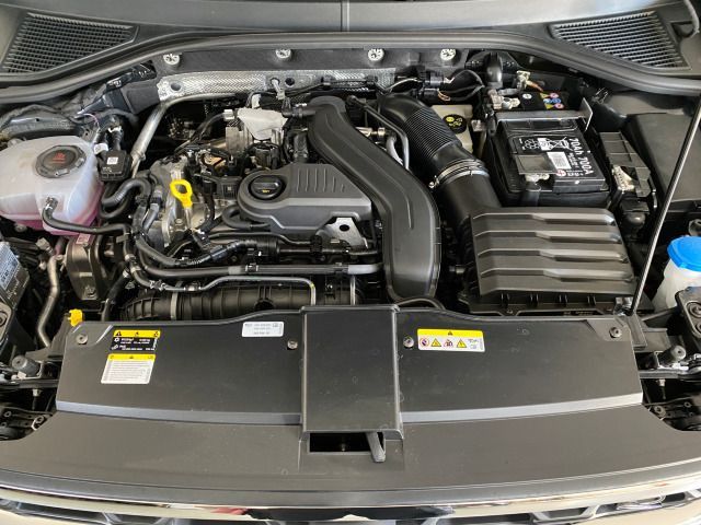 T-Roc R-Line 1.5 TSI DSG PANO+AHK+NAVI