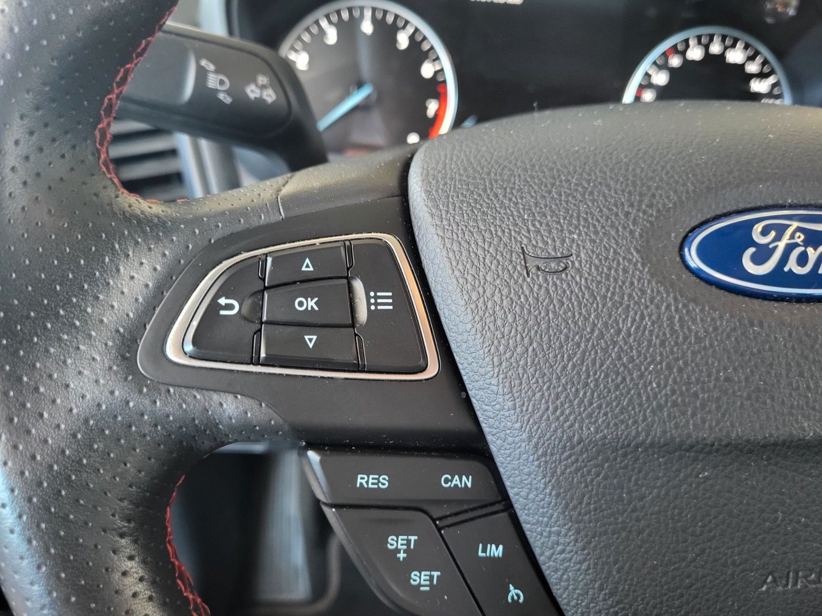 Fahrzeugabbildung Ford EcoSport ST-Line WINTER-P/B&O/DAB/NAVI/XENON