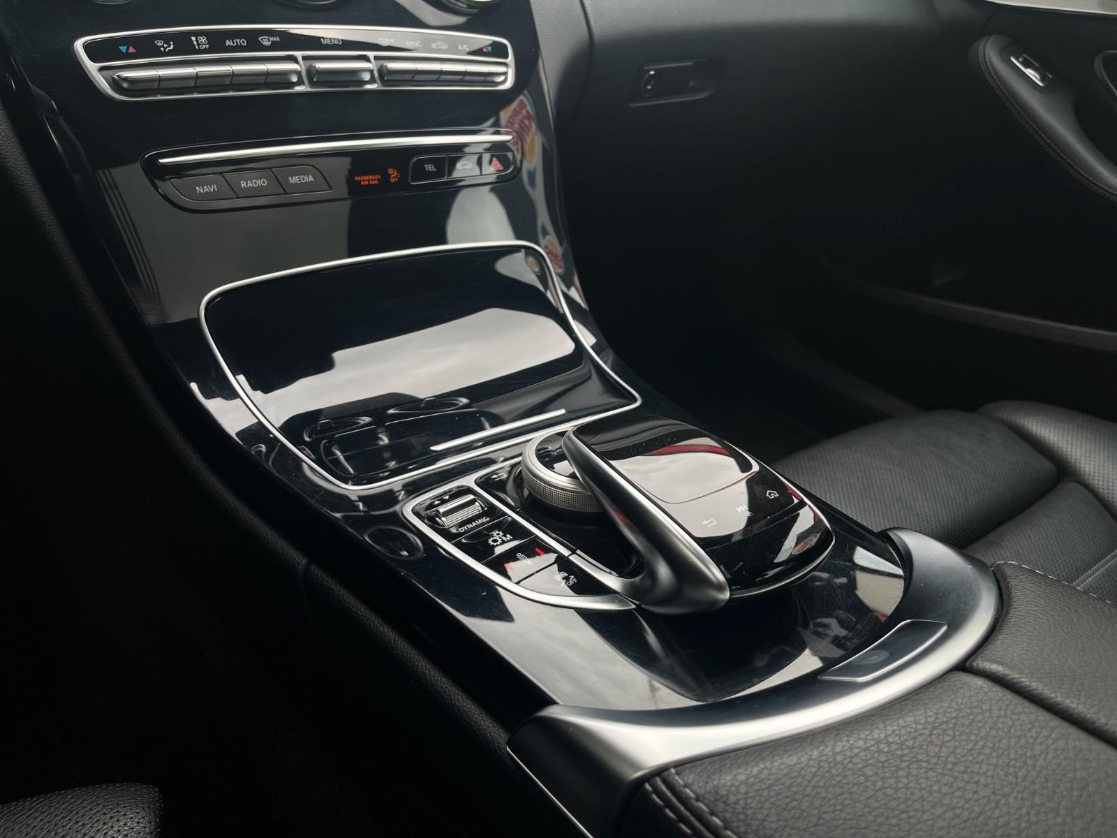 Mercedes-Benz C 43 AMG Widescreen*Leder*SZ* 360° Kam*Schiebed*