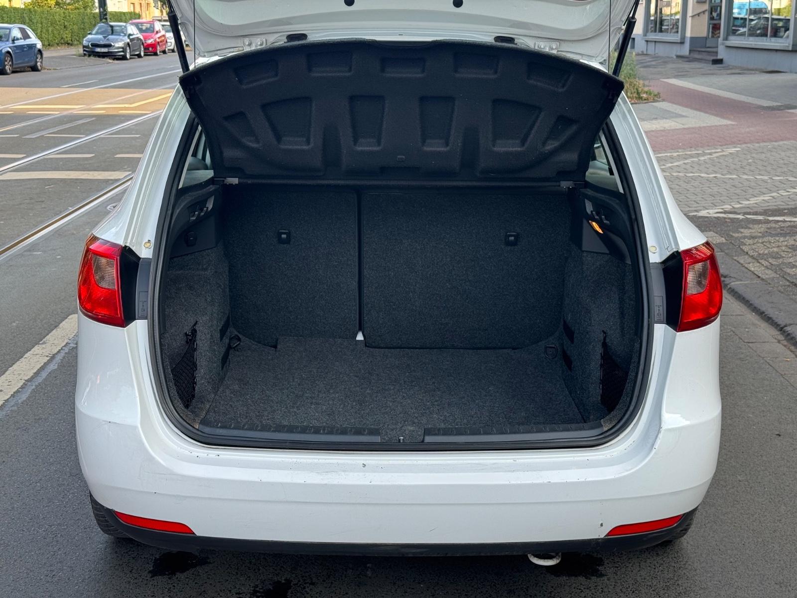 Seat Ibiza 2012 — photo 13