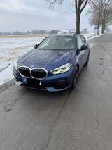 BMW 118i Sport Line *LED* Pano*Harman Sound System