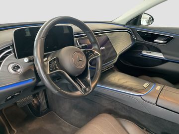 Mercedes E 200 - 7