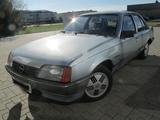 Opel Rekord E2 Berlina Tüv und H-Kennzeichen - Opel Rekord: B