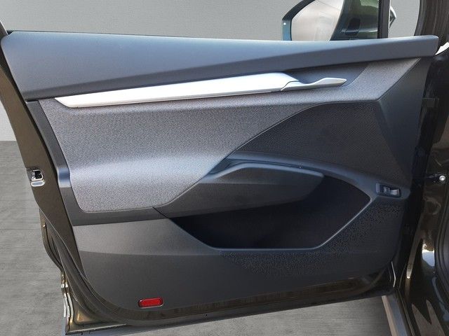 Fahrzeugabbildung Skoda Enyaq 60 Loft AHK Matrix Navi eleHeck Kamera