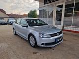 Volkswagen Jetta VI Comfortline Kamera Klima PDC 1.Hand - Volkswagen Jetta: Limousine