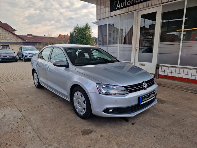 Volkswagen Jetta VI Comfortline Kamera Klima PDC 1.Hand