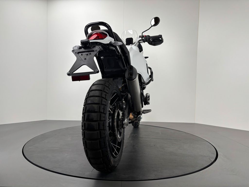 Fahrzeugabbildung Ducati DESERT X *1. HAND *TOP-ZUSTAND