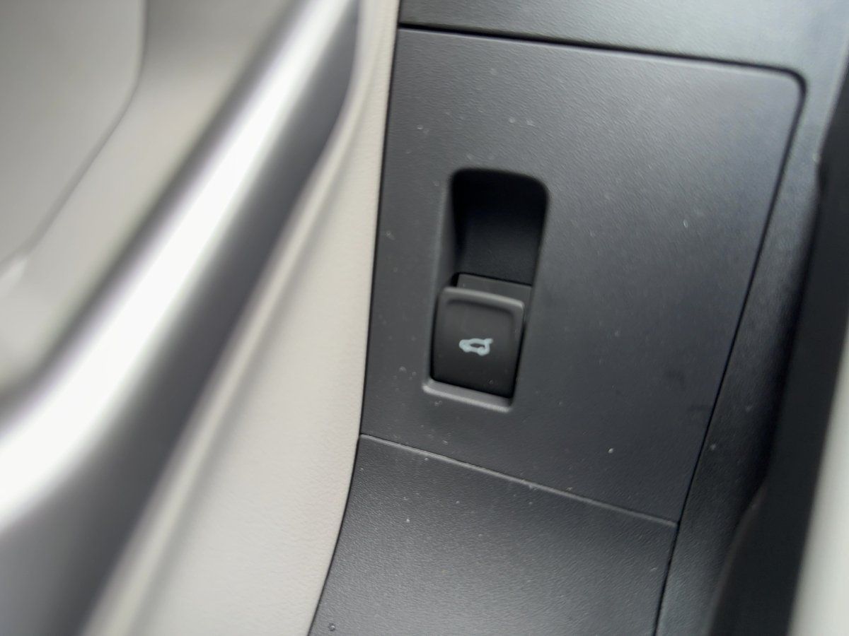 Ford Explorer - Bild 16