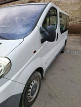 Opel Vivaro 9 Sitzer Bus mit Klimaanlage - gebrauchte Opel Vivaro aus dem Jahr 2010