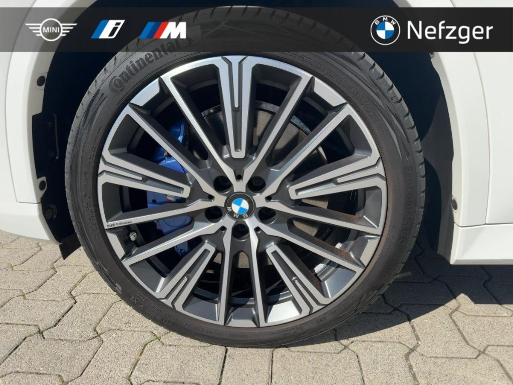 BMW X1 xDrive23i Head-Up M Sport Panorama Driving As foto 12