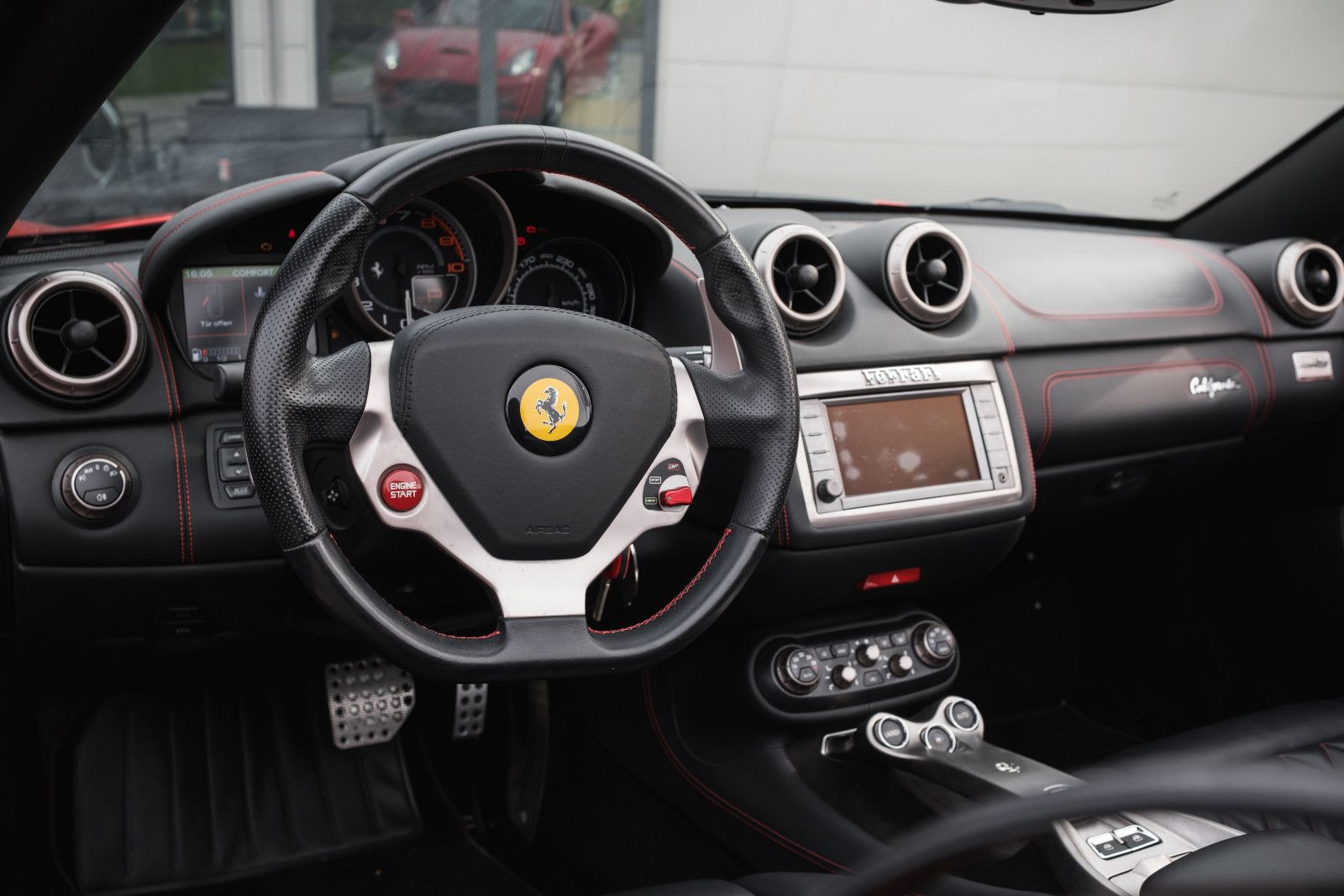 Fahrzeugabbildung Ferrari California-Scheckheft gepflegt-2.Hand