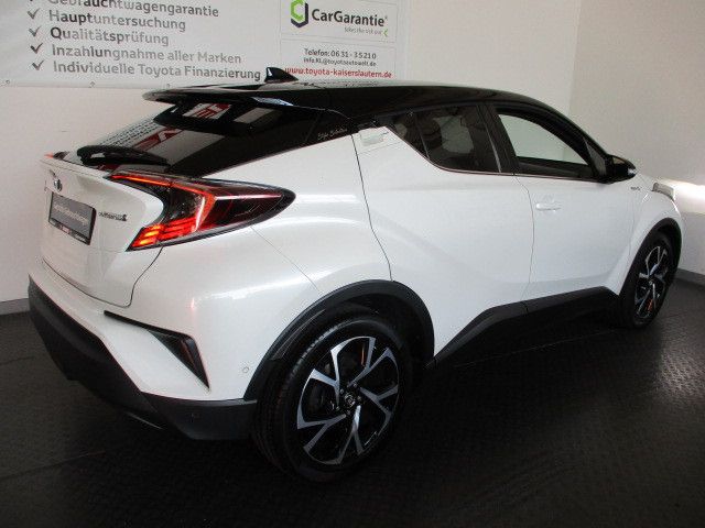 Fahrzeugabbildung Toyota C-HR Hybrid Style Selection