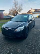 Ford Focus 1,6 Black Magic Black Magic - Ford Focus: Black Magic