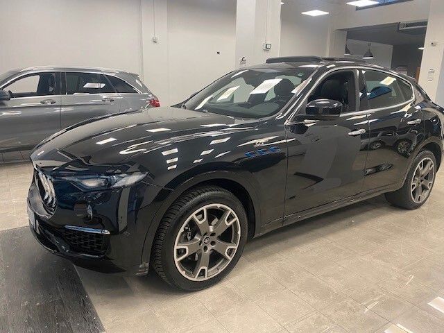 Altele Maserati Levante 330 CV MHEV AWD GT