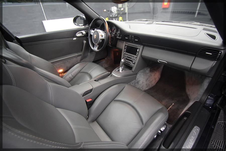 Porsche 997 Targa 4S PDC / PANO / NAVI / SCHECKHEFT