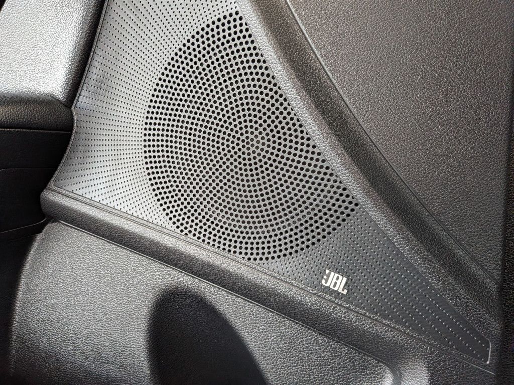 Fahrzeugabbildung Kia cee'd Sportswagon 1.5 DCT GT-Line LED JBL Cam 7J