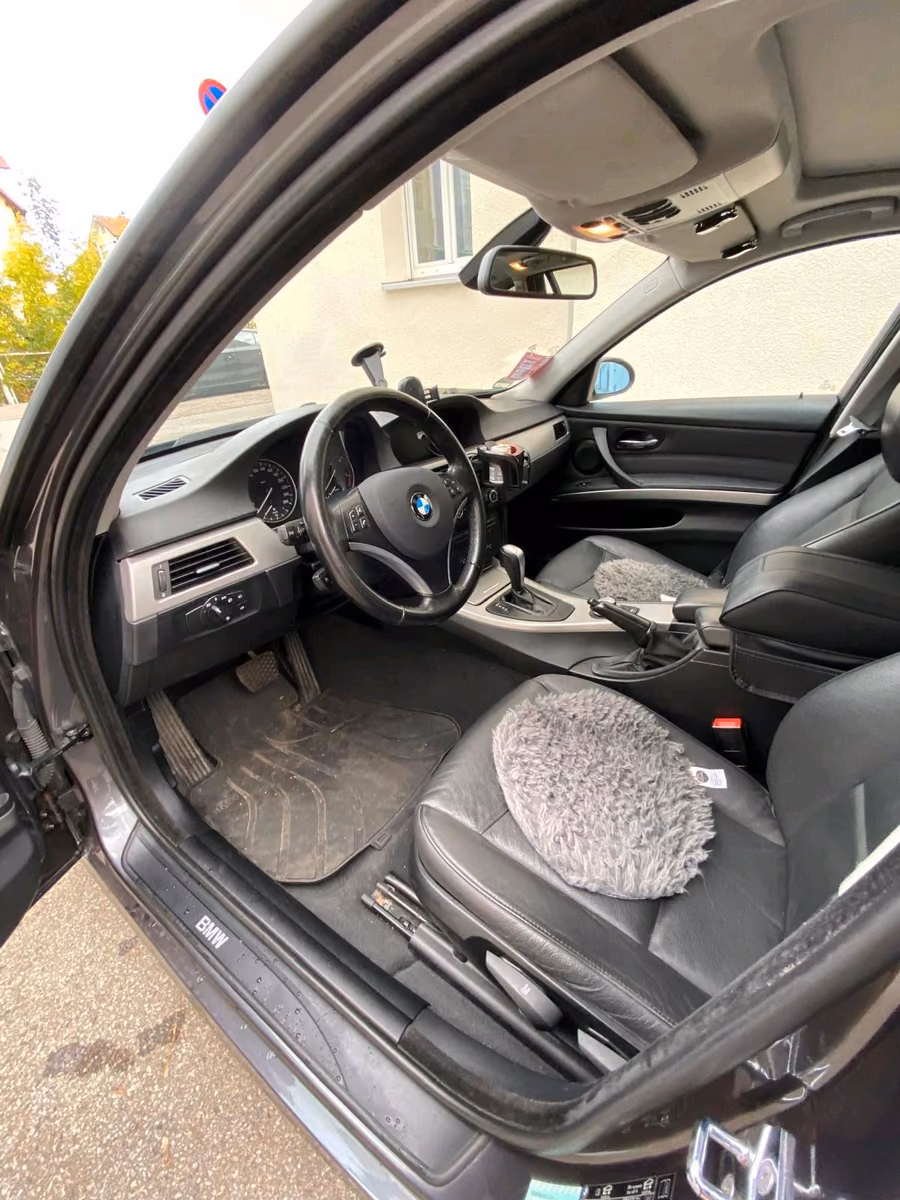 BMW 320 2008 — photo 5