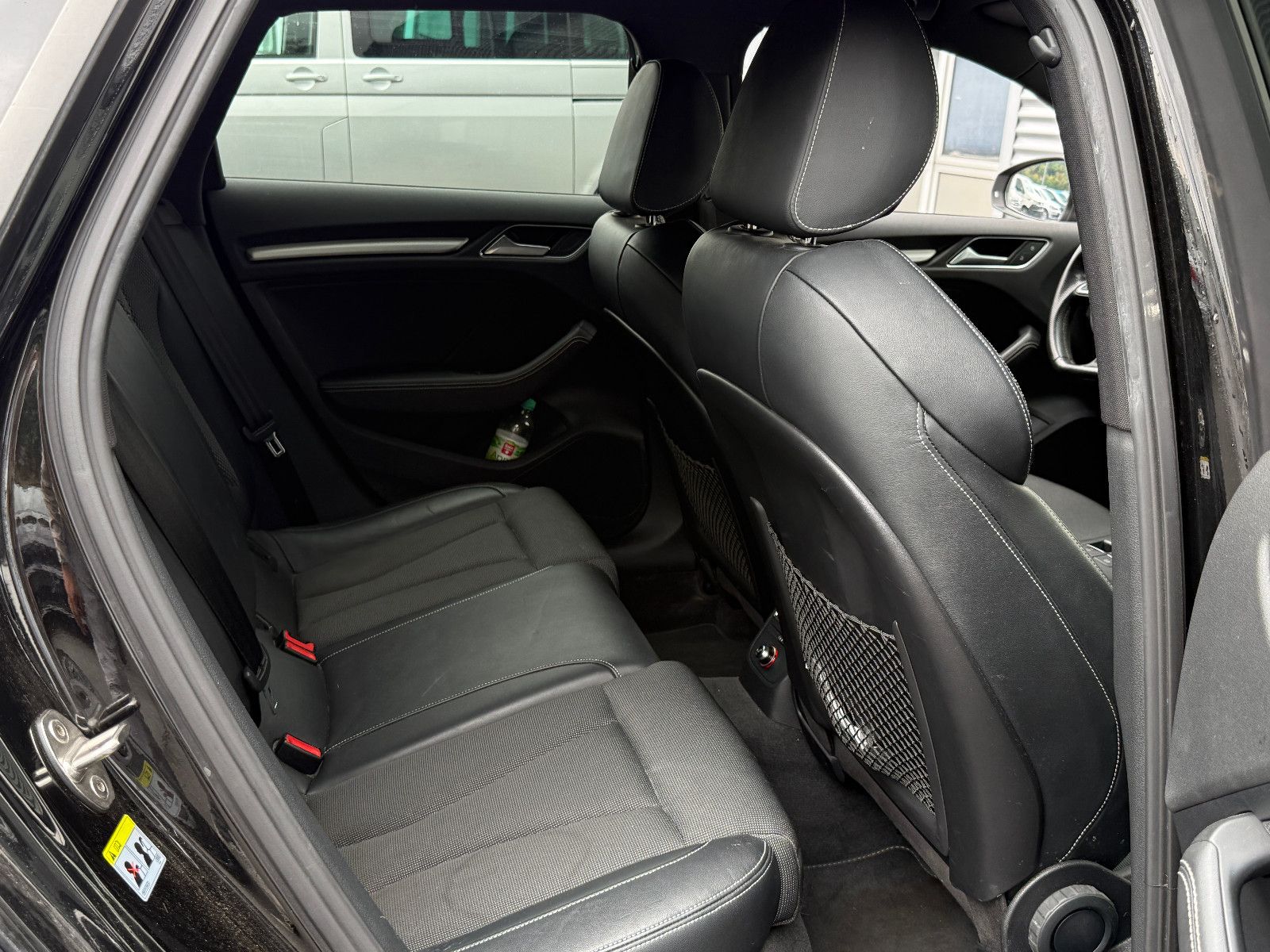 Fahrzeugabbildung Audi A3 Sportback S-Line Navi SHZ PDC Xenon Tempomat