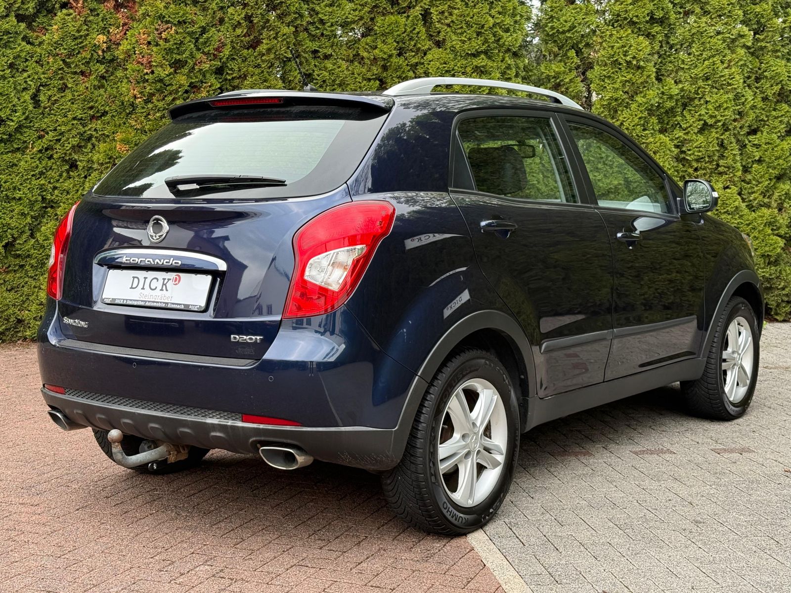 Fahrzeugabbildung Ssangyong Korando 2.0 TD Crystal 4x2 SHZ+TEMP+MFL+AHK+TÜV