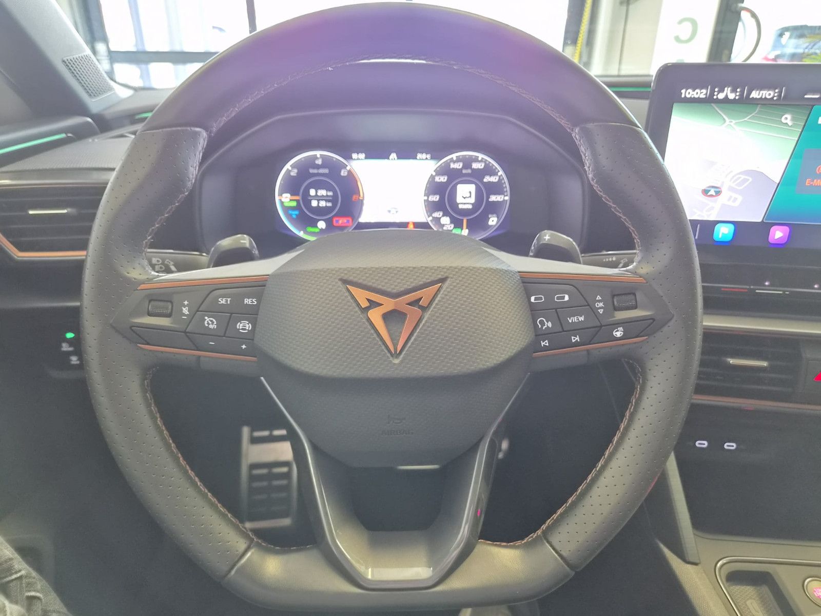 Fahrzeugabbildung CUPRA Leon VZ e-Hybrid / GEPFLEGT / NAVI / KAMERA