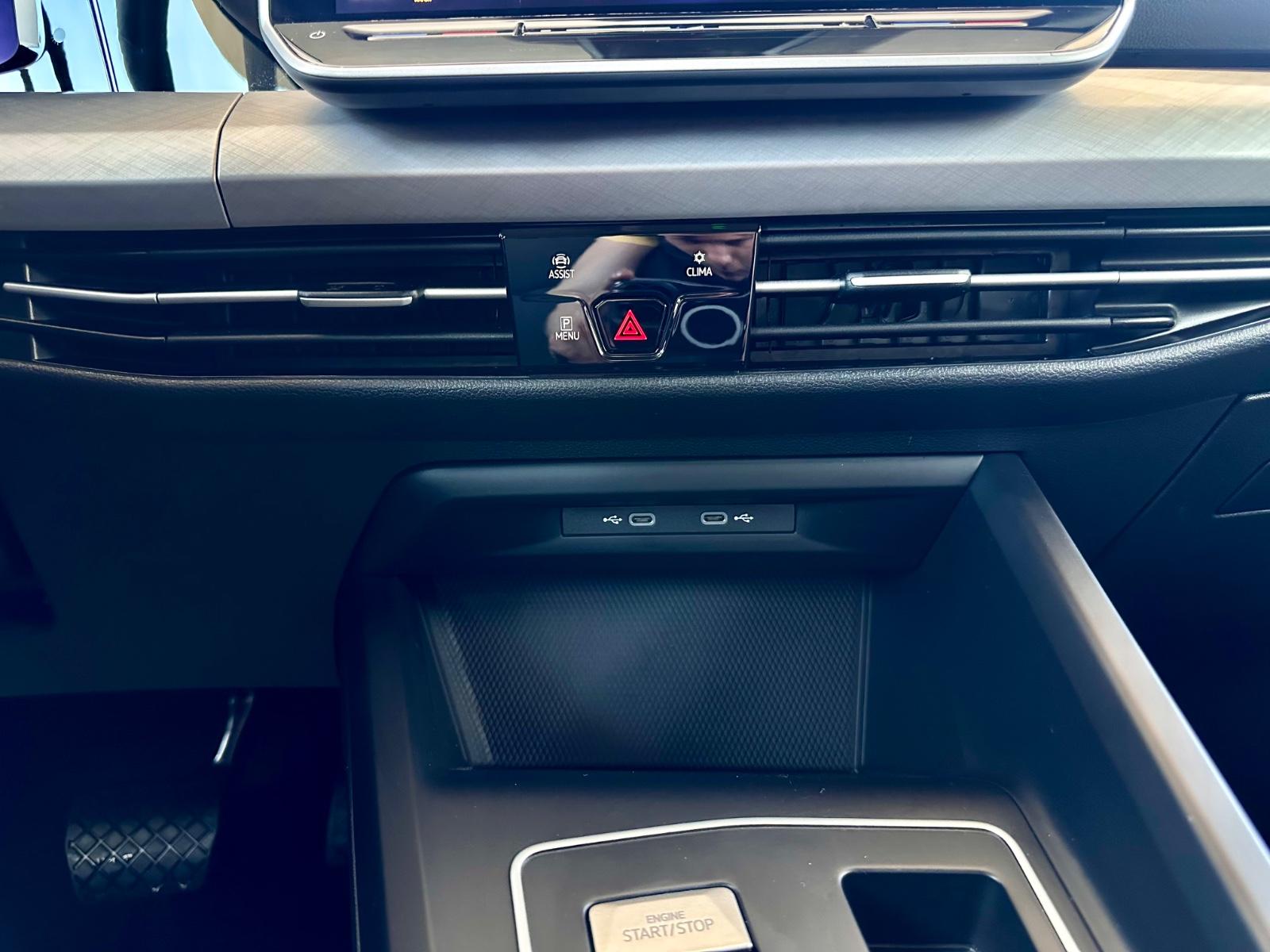 Volkswagen Golf VIII Lim. 1.5 eTSI 110 kW Life LED 1. Hand, миниатюра 19