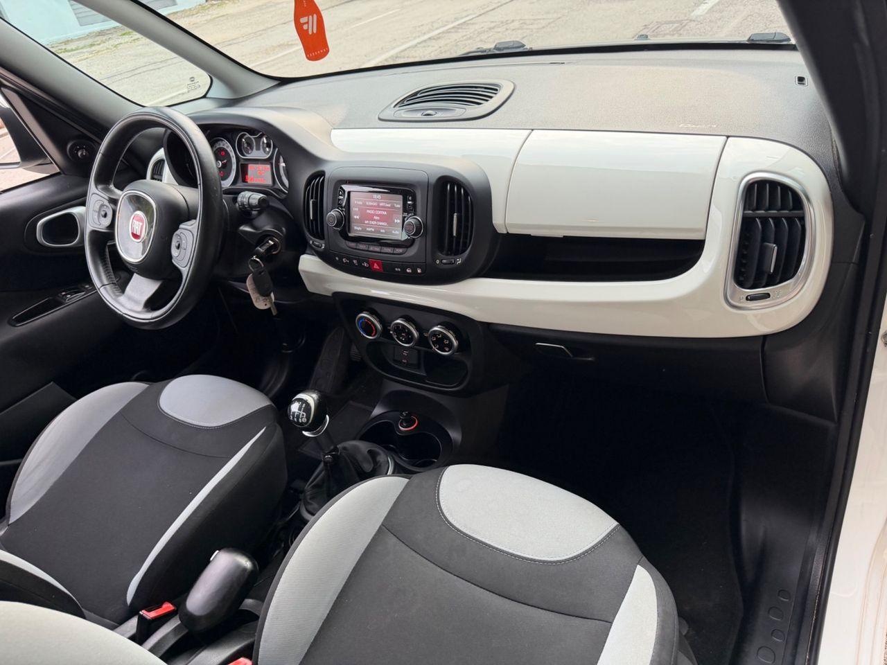 Fiat 500L 2015 — photo 13