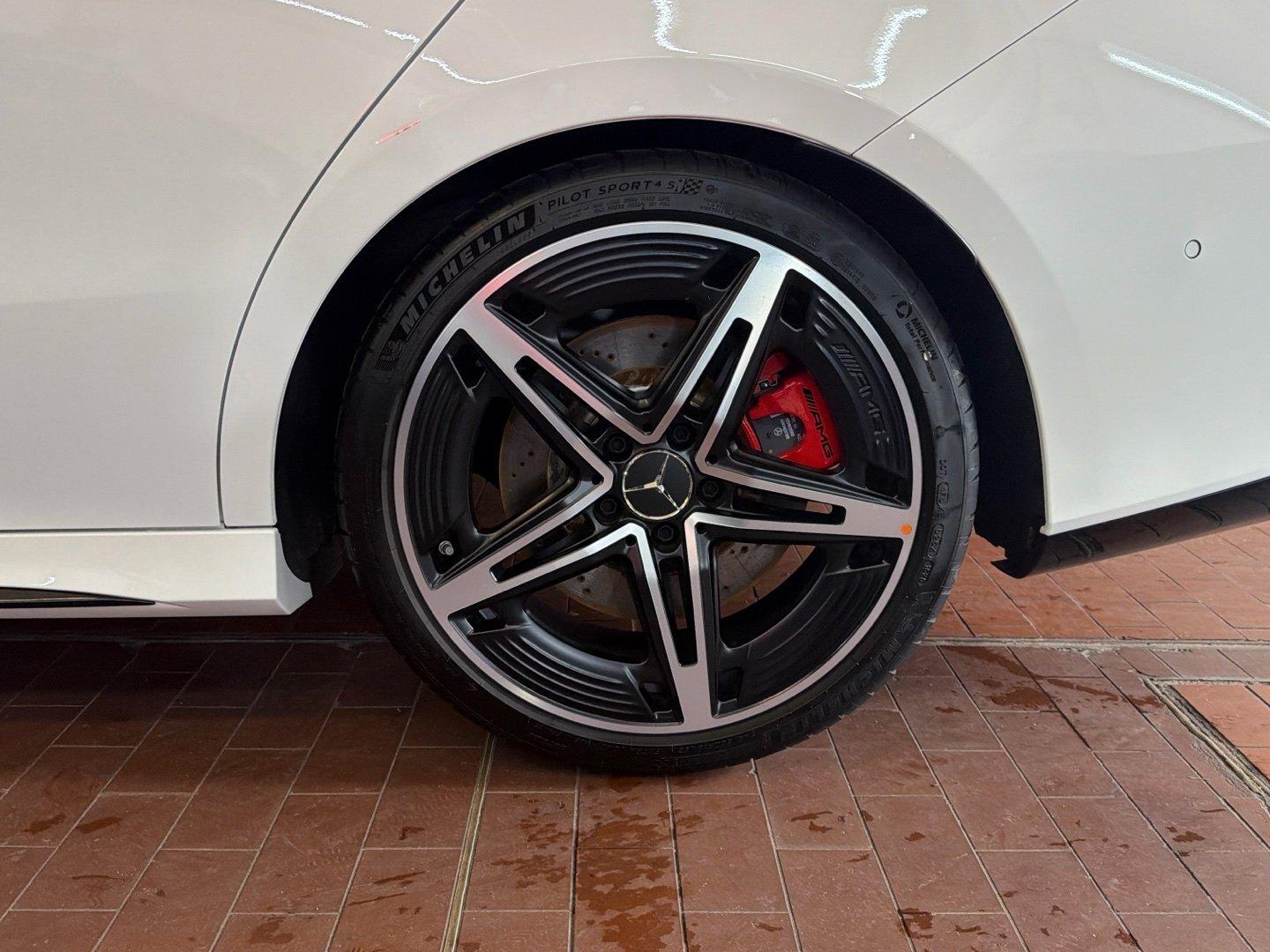 Mercedes-Benz CLA 35 AMG 4M SB Night Panorama Burmester 360°-K