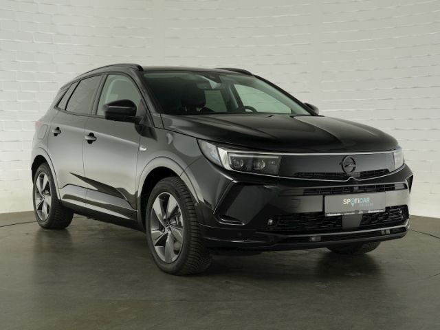 Grandland GSe 4X4 PHEV AT+AHK+NAVI+360 GRAD KAME