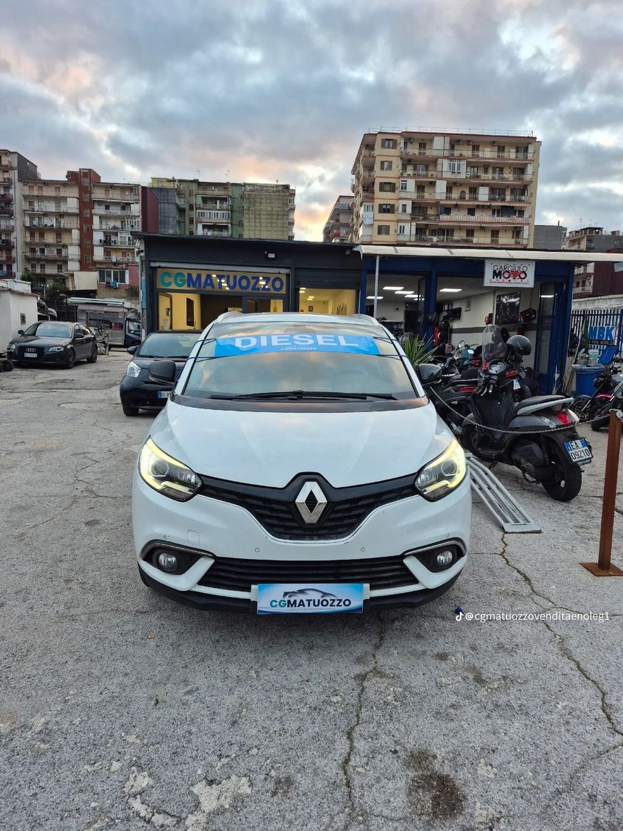 RENAULT ANDERE