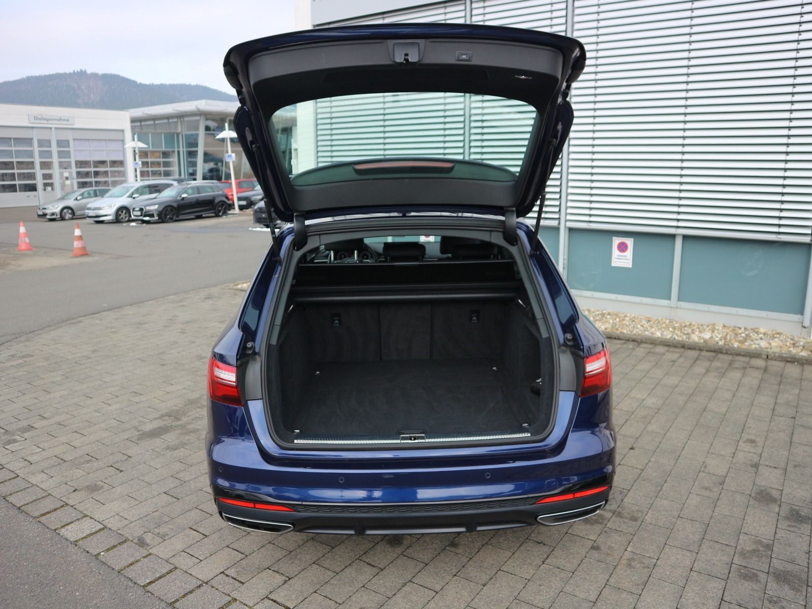 Audi A4 - Bild 21