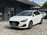Hyundai i30-Premium-DSG-Rü.Kam-Sitzheiz-ACC-Navi-Xenon - Hyundai: X30