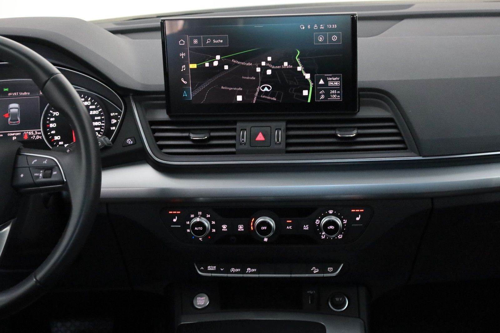 Fahrzeugabbildung Audi Q5 35 TDI, Leder, Navi, LED, SH