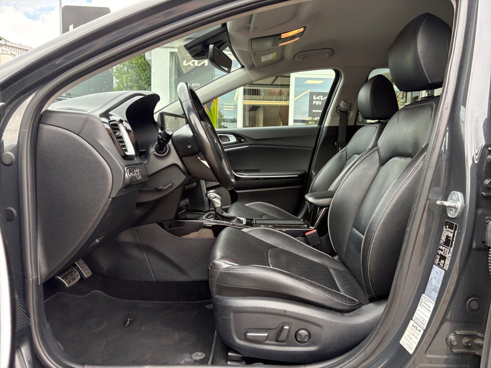 Fahrzeugabbildung Kia Ceed Sportswagon 1.6 CRDi DCT Platinum Edition