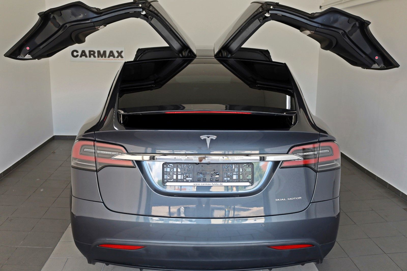 Fahrzeugabbildung Tesla Model X Long Range 100kWh 562CV,SH,Kamera,Pano