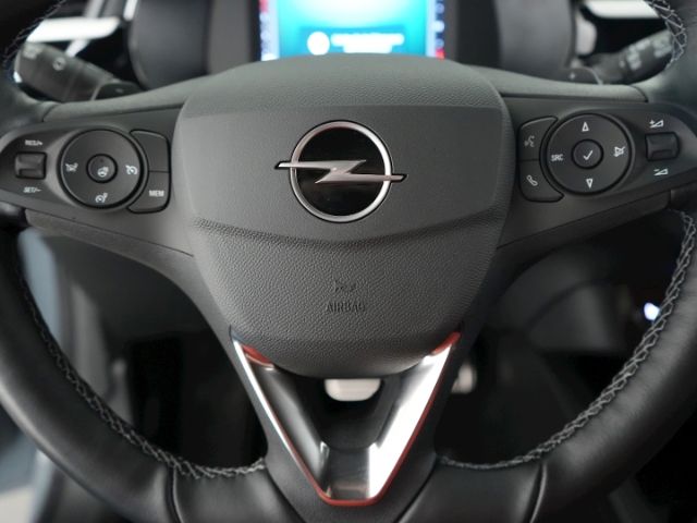 Corsa F FACELIFT GS AT+LED MATRIXLICHT+NAVI+RÜCK