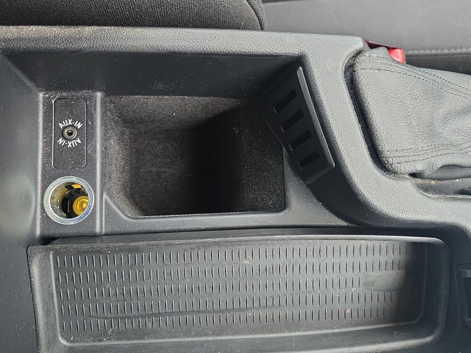 Fahrzeugabbildung BMW 325 DIESEL + NAVIGATION + TEMPOMAT + SITZHEIZUNG