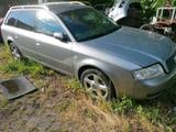 Audi A6 Avantgarde 2.5 tdi mit Leder - Audi A6 aus 2000: TDI