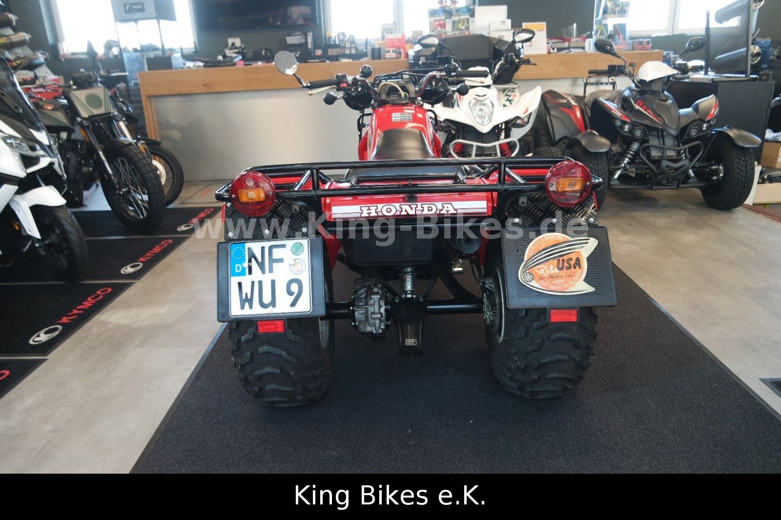 Fahrzeugabbildung Honda ATC 250 - "Big Red Trike" - 795 km  -Bud Spencer