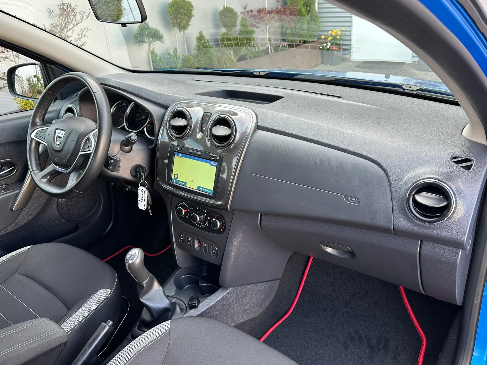 Dacia Sandero 0.9 TCe Stepway Celebration*Navi*Kamera
